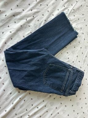 Uniqlo Dark Blue Cropped Ankle Jeans